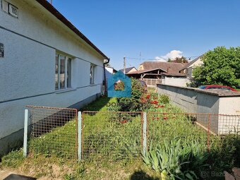 DOREAL / NA PREDAJ STARŠÍ RD S POZEMKOM 1268 M2, SENICA - 8