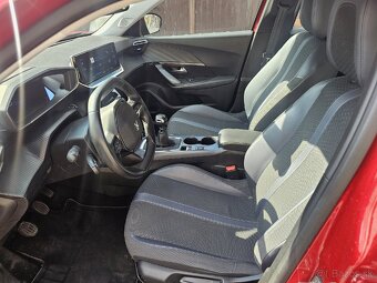 Peugeot 2008 1.2 Allure full výbava - 8