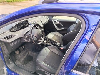 Peugeot 2008 1.2 PureTech 110 k S&S Allure - 8
