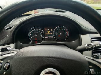 JAGUAR XF 2.2D - 8