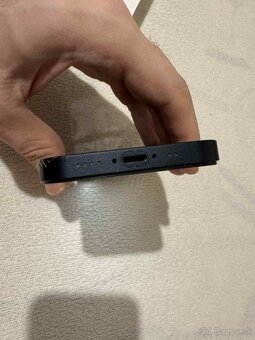 iPhone 13 mini 128GB - rozbitý zadok a neoriginálny displej - 8