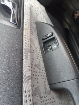 Skoda Fabia Combi 1,4.16w 74kw 101ps klima - 8