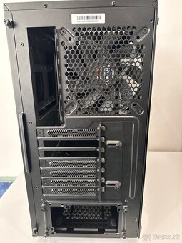 PC skrinka Be quiet Pure Base 500 odhlučnená - 8