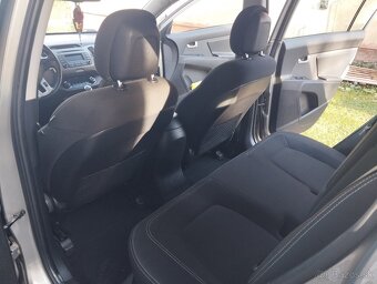 predám KIA Sportage 1,7CRDi 2WD - 8