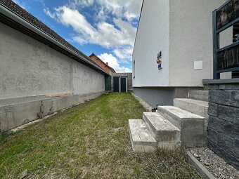 Rodinný dom MALÉ ZÁLUŽIE - 8