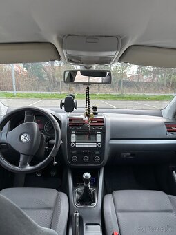 Volkswagen Golf V 2.0 TDI (2004) - 8