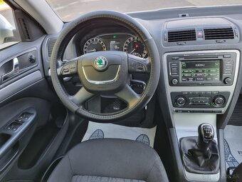 Škoda Octavia Combi - 8