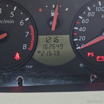 Nissan Micra - 8