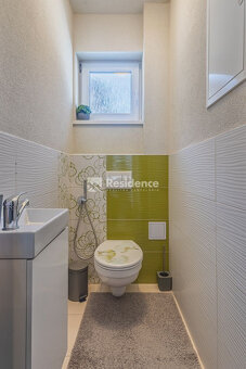 Priestranný apartmán s terasou na predaj – len 100 m od aqua - 8