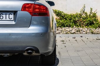 AUDI A4 2.0 TDI QUATTRO - 8
