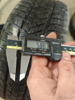 Pirelli sottozero 3 winter 225 50 r17 5,8mm - 8