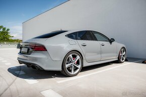 Audi RS7 Performance - 8