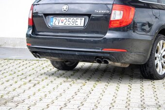 Škoda Superb Combi 3.6 FSI V6 4x4 Elegance DSG - 8