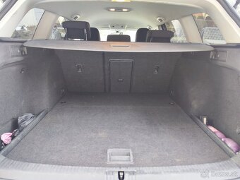 VOLKSWAGEN GOLF Combi 2.0 TDI - 8