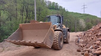 Hľadám prácu ako strojnik bagrista 3D,buldozer,valec,vodic - 8