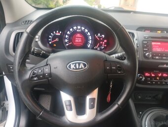Kia Sportage 1.7crdi 85kw - 8
