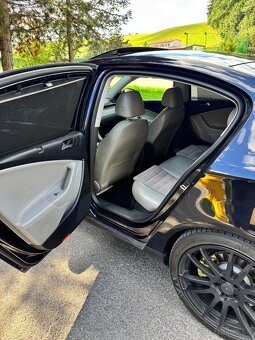 Volkswagen Passat 3.2 VR6 FSI 4motion 276HP - 8