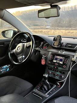 Volkswagen Passat 1.6 TDI BMT Comfortline - 8