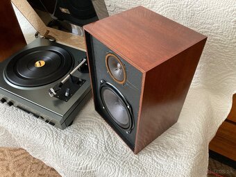 ZREPASOVANÝ gramofón TESLA NZC 300 - 8