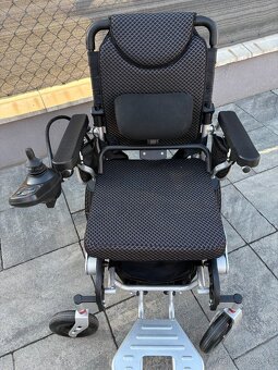 Predám elektricky invalidný vozík - 8