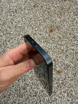 Iphone 14 - baterie 100% - 8