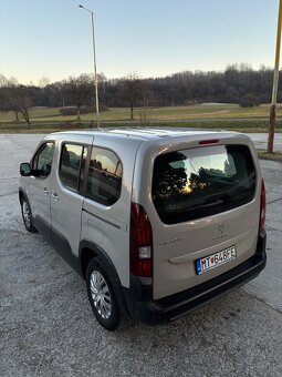 Peugeot rifter - 8