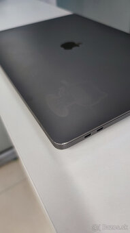 Apple MacBook Pro 16" (A2141) – i7 / 32 GB RAM / 512 GB SSD - 8