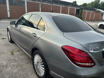 Mercedes - 8