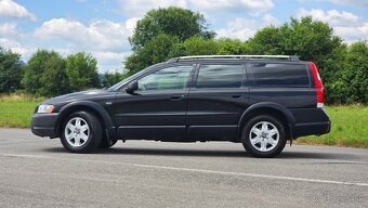 Volvo XC70 2.4 D5 AWD - 8