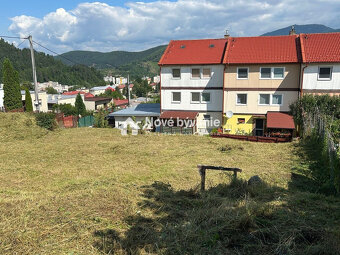 Stavebný pozemok na predaj - 8