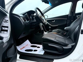 Hyundai i30 1.6Crdi Facelift - 8