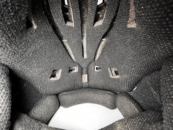 Downhillová prilba Bell - 8