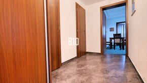 ZARIADENÝ 3 izbový byt s dvomi kúpeľňami v novostavbe v Košť - 8