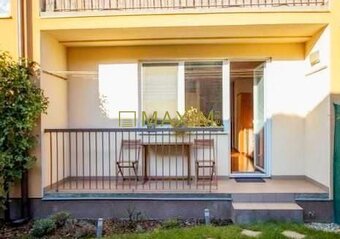 Ponúkame na predaj 1-izbový byt so záhradkou a parkovacím m - 8