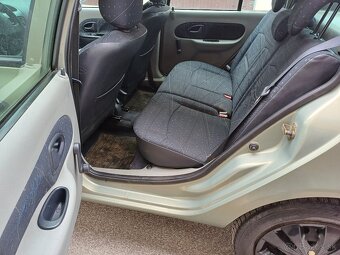 Renault Clio II 1,2 benzín - 122 000 Km - 8
