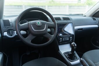 Škoda Octavia Combi 1.6 TDI - 8