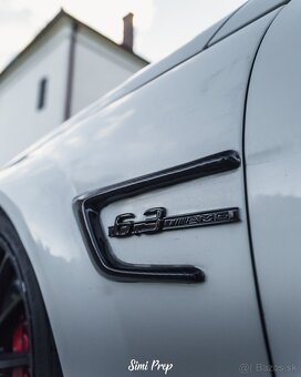 Mercedes Benz C63 - 8