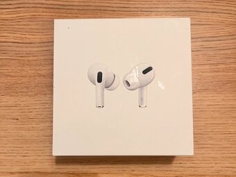 Apple AirPods Pro - 8