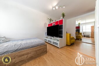 PRENÁJOM - 1 izbový zariadený byt na ulici Janotová - 8