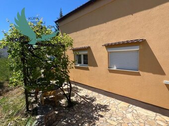 Dom s výhľadom na more 2x apartmán v Chorvátsku na ostrove V - 8