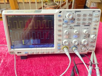 Predam Osciloskop OWON XDS2102A, 2x100Mhz 12bit ADC - 8