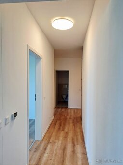3 izb. byt širšie centrum v BB - 8