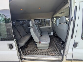 Predám Ford Transit 2.2 TDCi 92kW Trend L2H2, 9-miestny - 8