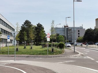 Prenájom park.miesta s pivničnou kobkou_Rača - Rendez, dohod - 8