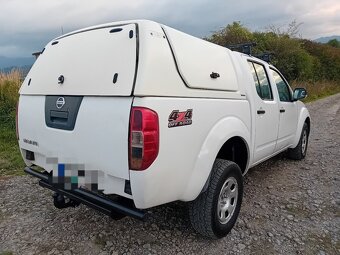 Predám Nissan Navara 4x4 2,5 dci  2013 DPH, 140 kw - 8