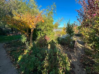 Záhradka so zateplenou chatkou a velkým pozemkom - 8