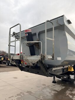 sklápací naves Schwarzmuller K - 8