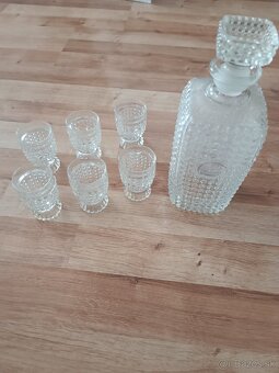 Karafa + 6 pohárikov - 8