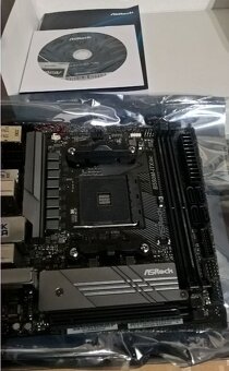 ASRock B550M - ITX/ac - 8