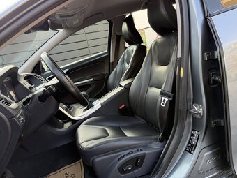Volvo V60 2.0d 110kw D3 2017 Cross Country - 8
